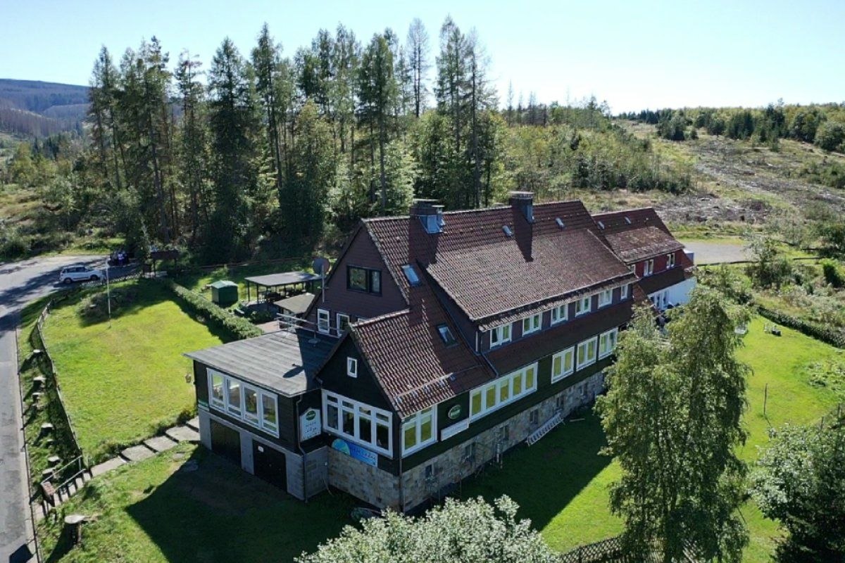 Außenansicht der Weltlodge in Altenau im Oberharz